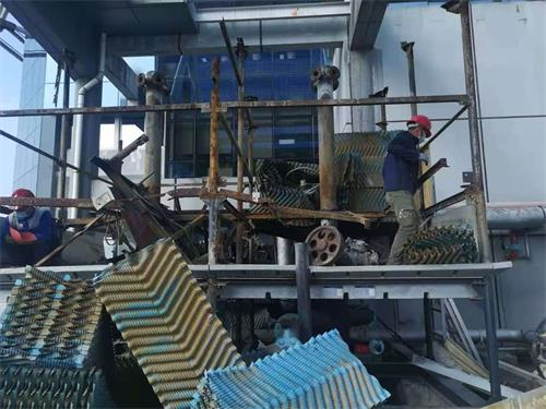 復(fù)合流閉式冷卻塔相關(guān)性能冷卻情況(復(fù)合流冷卻塔工作原理圖)