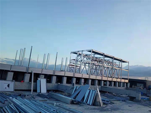 橫流冷卻塔薄膜式填料成型過程(橫流式冷卻塔結構)