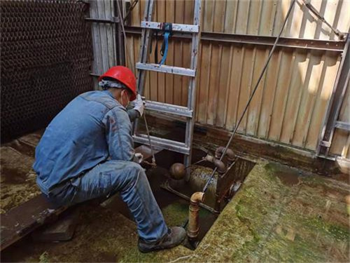 開式冷卻塔彈簧減震器作用及選擇(開式冷卻塔原理)