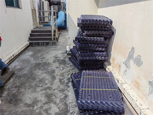 冬天使用冷卻塔的防凍內容有哪些？？(冷卻塔是冬天用還