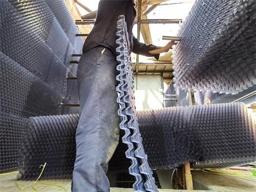 開式冷卻塔的進風格柵結構作用(開式冷卻塔樣本)